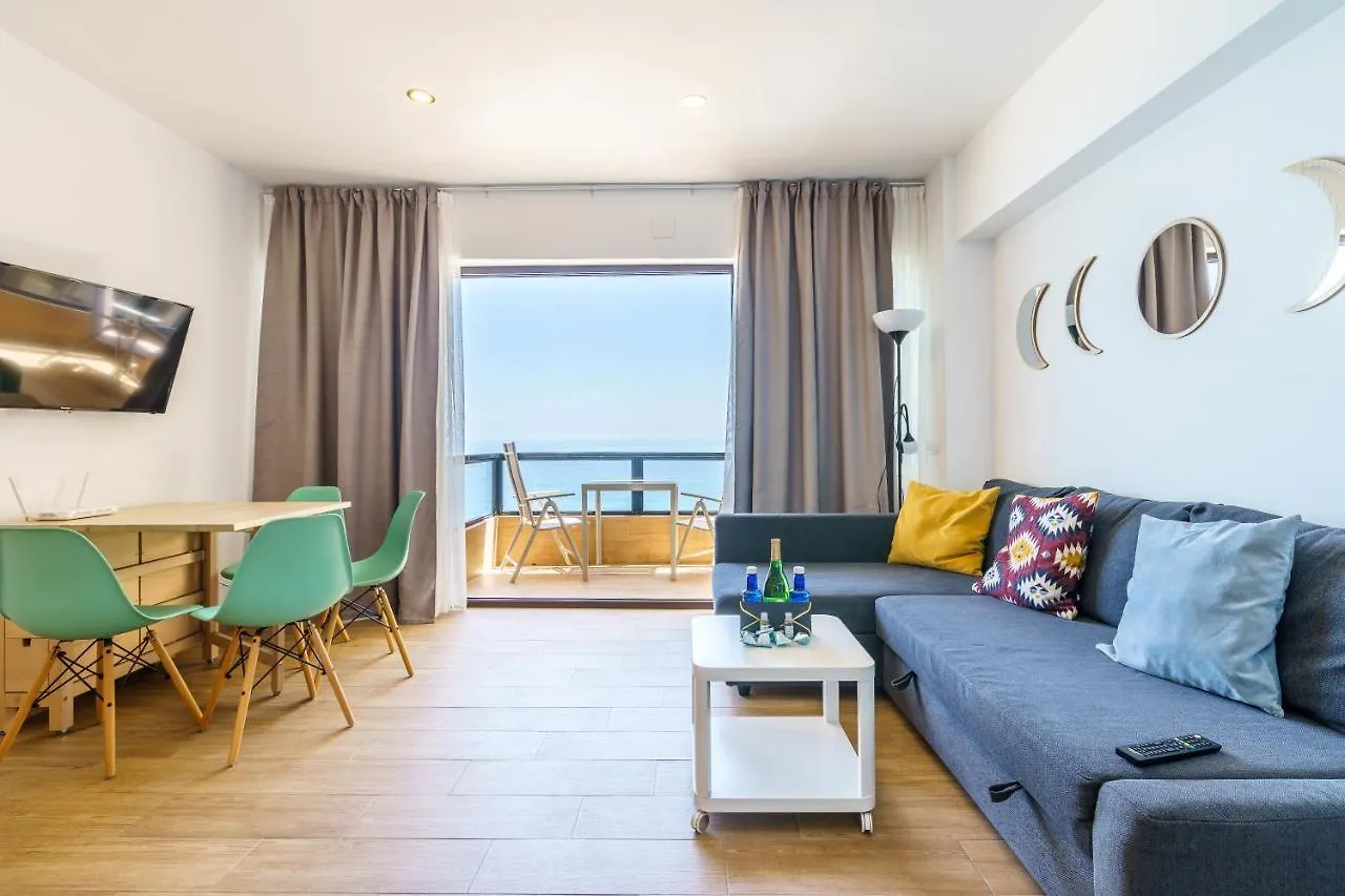 Amazing Views Beachfront Apartment With Swimming Pool Benalmádena