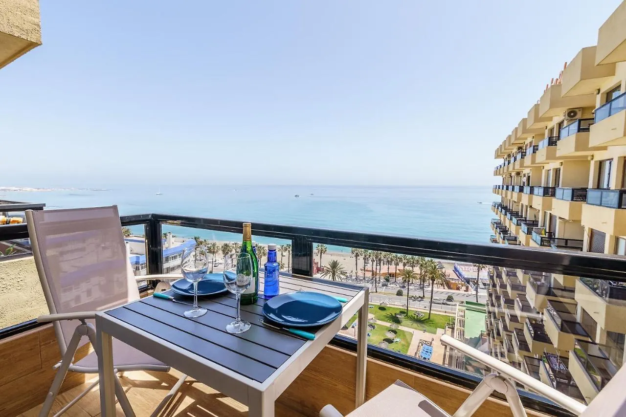 Amazing Views Beachfront Apartment With Swimming Pool Benalmádena España